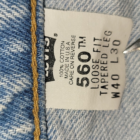 Vintage. Made in USA. Levi's 560. Loose-fit, tapered. Men's size w38 l30 - Picture 2 of 16